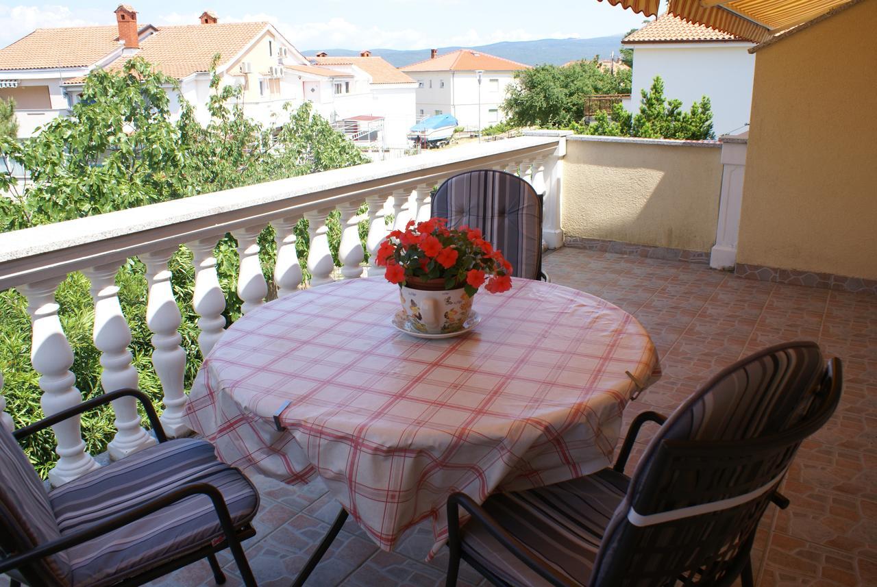 Apartments Nikola Đảo Krk Ngoại thất bức ảnh