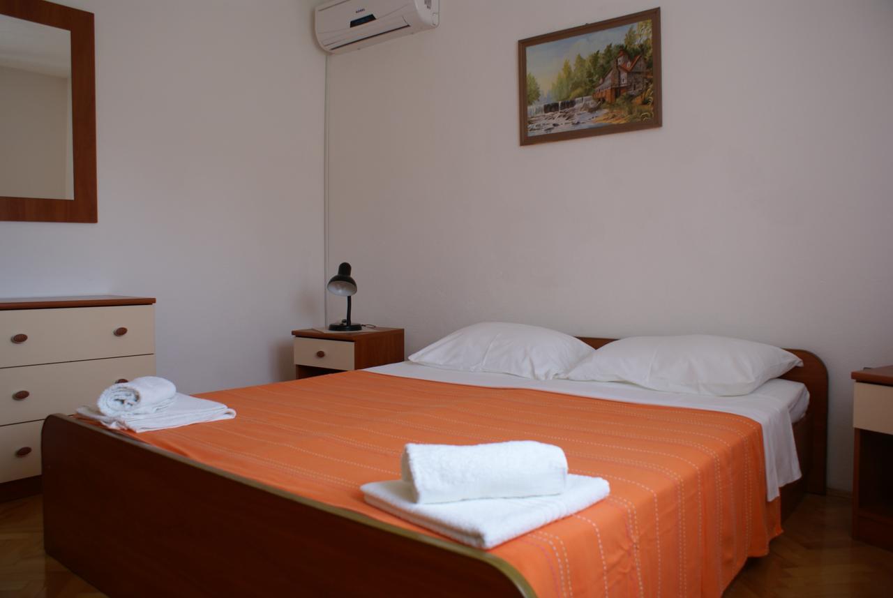 Apartments Nikola Đảo Krk Ngoại thất bức ảnh